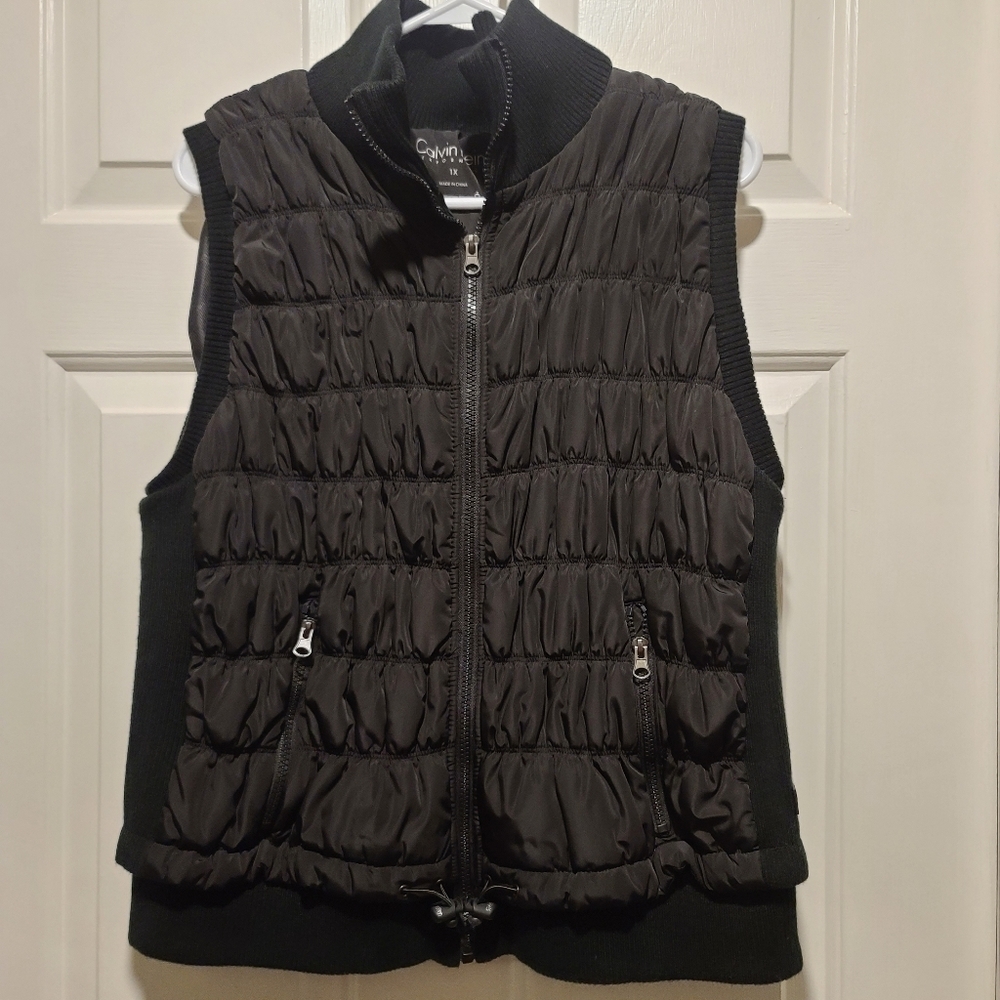 Calvin Klein Black Vest *PLUS SIZE* 1X (CT2)